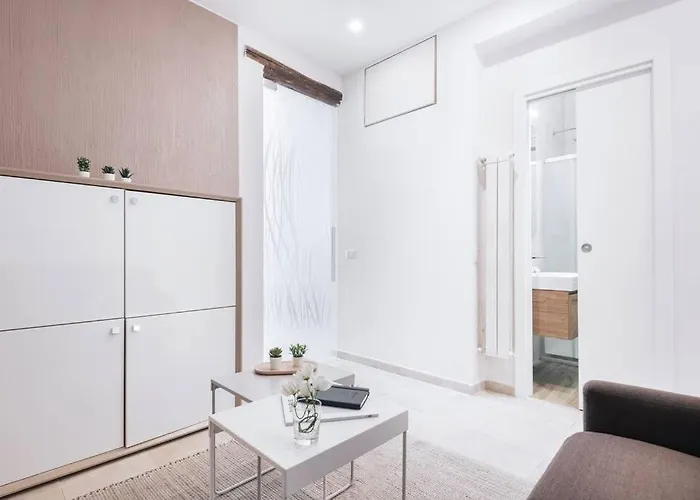 Easylife - - Col Di Lana 1 - Navigli *