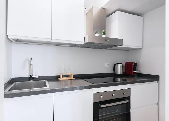 Easylife - - Col Di Lana 1 - Navigli *