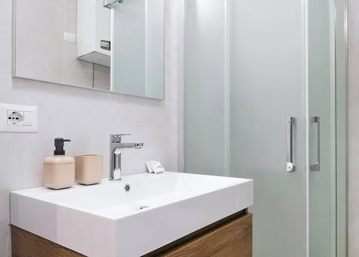 Easylife - - Col Di Lana 1 - Navigli Apartament