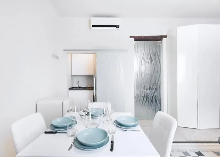 Easylife - - Col Di Lana 1 - Navigli Apartament