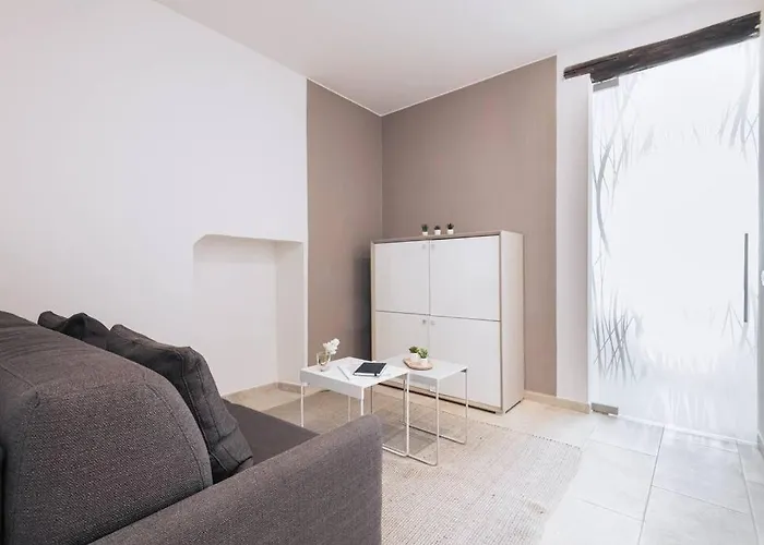 Easylife - - Col Di Lana 1 - Navigli *